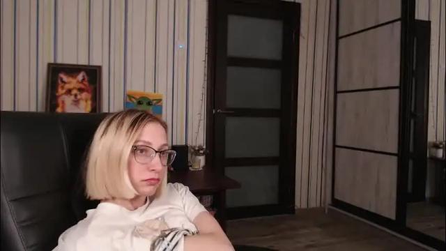 Image 8 of vikaericka Stream on Chaturbate on 1 day ago