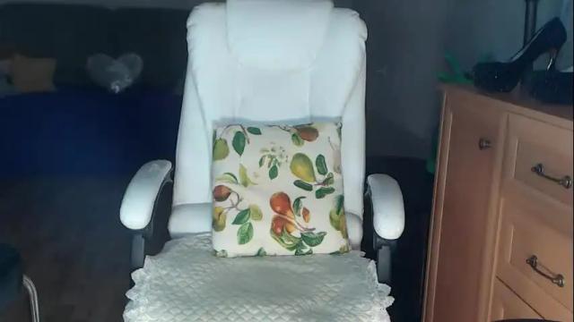 Image 3 of vikaohair Stream on Chaturbate on 4 months ago
