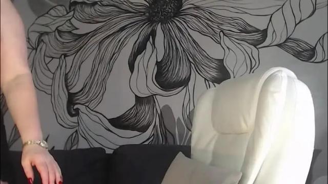 Image 3 of vikaohair Stream on Chaturbate on 1 month ago