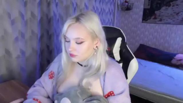 Image 11 of vikapowers Stream on Chaturbate on 13 months ago