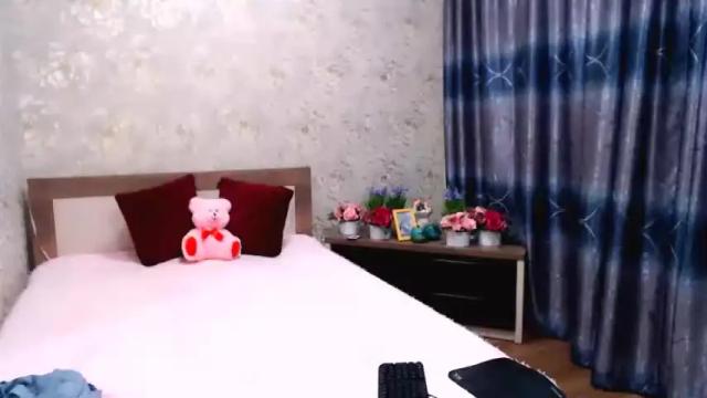 Image 10 of viki_ray Stream on Chaturbate on 18 months ago