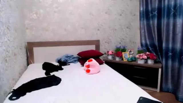 Image 11 of viki_ray Stream on Chaturbate on 18 months ago