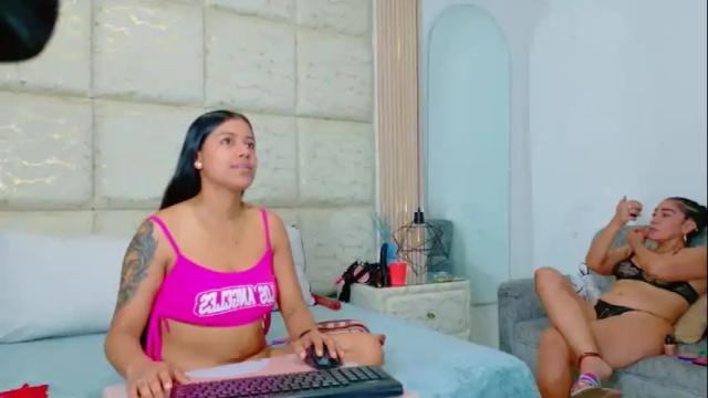 Image 12 of vikitomson Stream on Chaturbate on 1 month ago