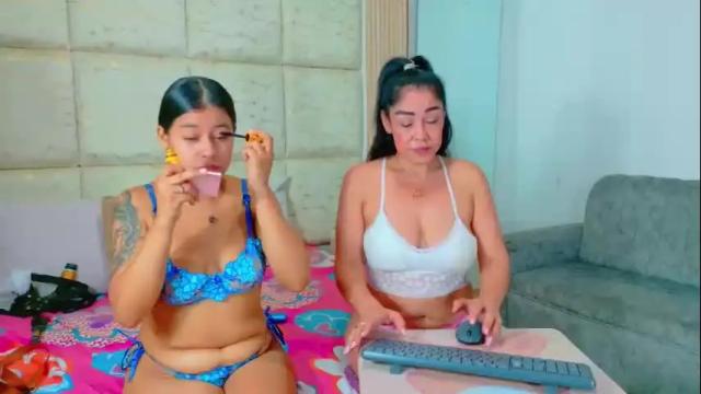 Image 7 of vikitomson Stream on Chaturbate on 1 month ago