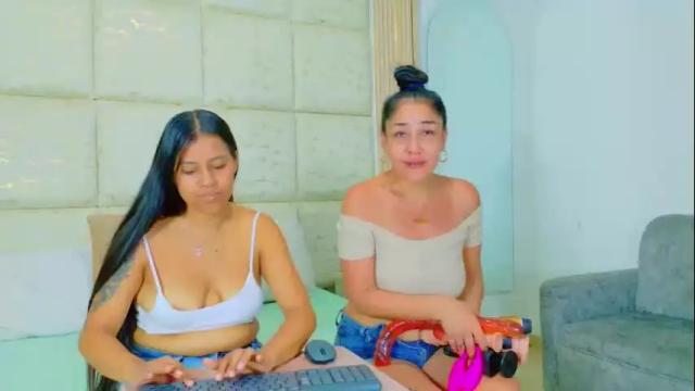 Image 2 of vikitomson Stream on Chaturbate on 14 days ago