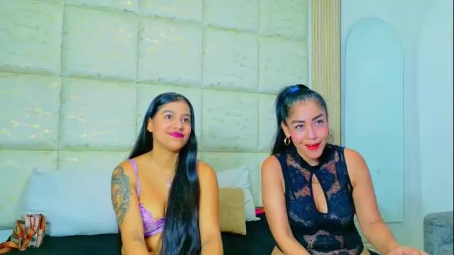 Image 12 of vikitomson Stream on Chaturbate on 11 days ago