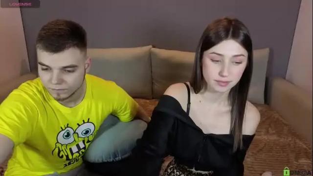 Image 8 of vikki_and_george Stream on Chaturbate on 1 month ago