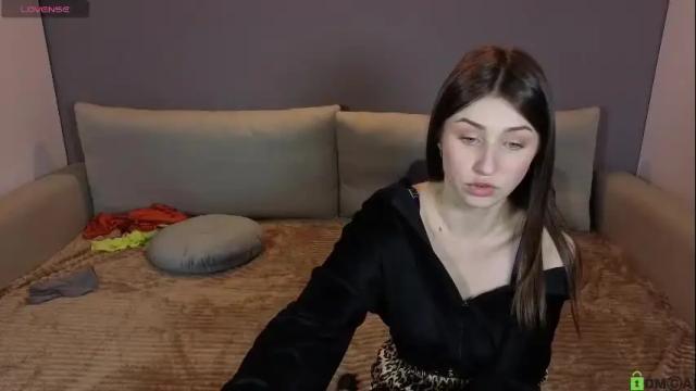 Image 6 of vikki_and_george Stream on Chaturbate on 1 month ago
