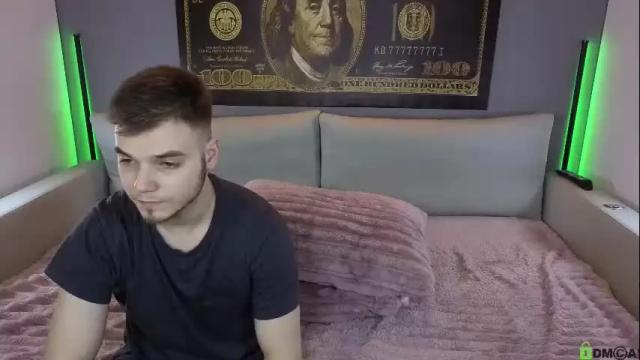 Image 3 of vikki_and_george Stream on Chaturbate on 6 months ago