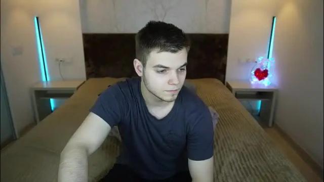 Image 7 of vikki_and_george Stream on Chaturbate on 2 months ago