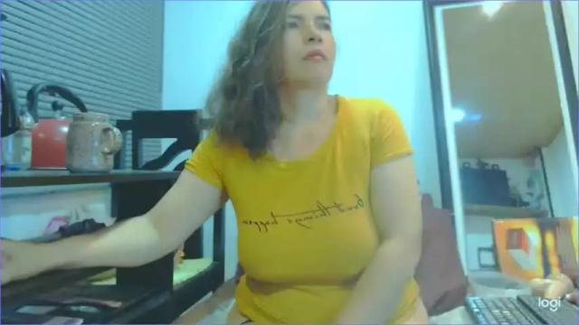Image 10 of vikktoriaaa Stream on Chaturbate on 13 months ago