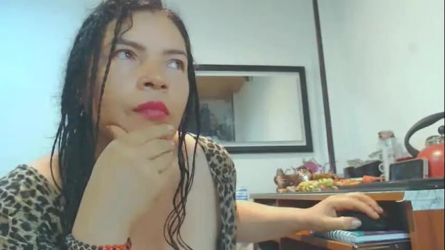 Image 7 of vikktoriaaa Stream on Chaturbate on 1 month ago