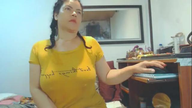 Image 11 of vikktoriaaa Stream on Chaturbate on 25 days ago