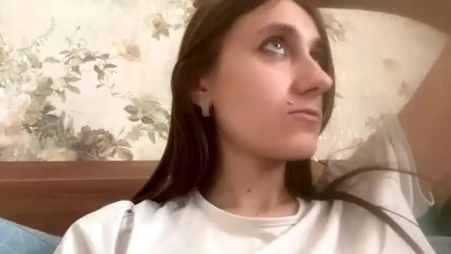 Image 8 of viktoria9898 Stream on Chaturbate on 14 months ago