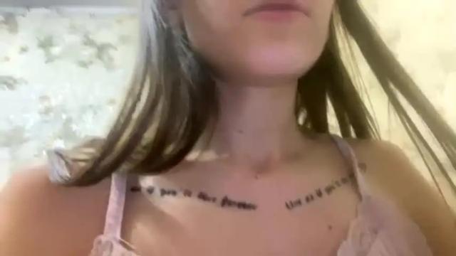 Image 2 of viktoria9898 Stream on Chaturbate on 14 months ago