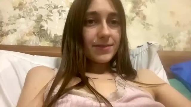 Image 8 of viktoria9898 Stream on Chaturbate on 14 months ago