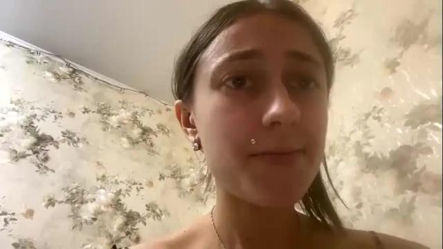 Image 3 of viktoria9898 Stream on Chaturbate on 2 months ago