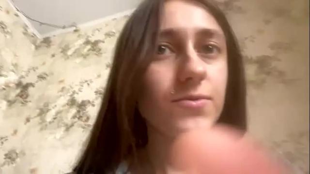 Image 2 of viktoria9898 Stream on Chaturbate on 9 months ago
