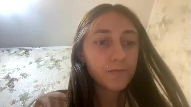 Image 3 of viktoria9898 Stream on Chaturbate on 2 months ago