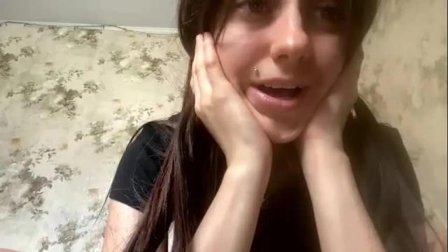 Image 3 of viktoria9898 Stream on Chaturbate on 18 days ago