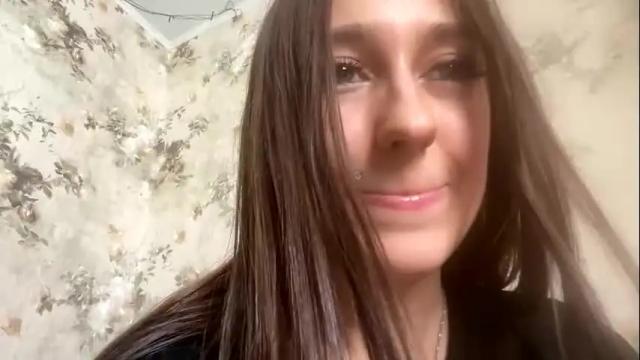 Image 3 of viktoria9898 Stream on Chaturbate on 6 months ago