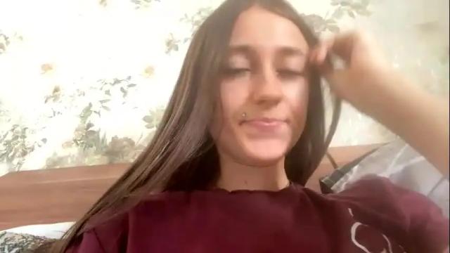 Image 3 of viktoria9898 Stream on Chaturbate on 6 months ago