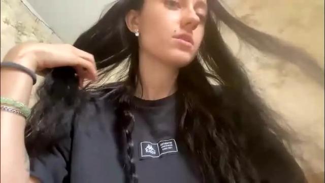 Image 3 of viktoria9898 Stream on Chaturbate on 5 months ago