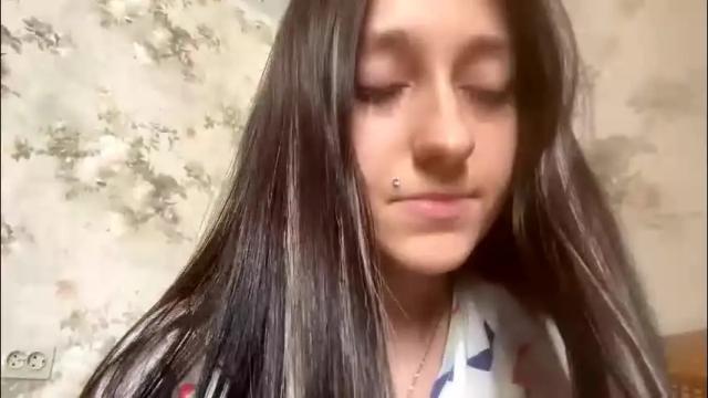 Image 3 of viktoria9898 Stream on Chaturbate on 3 months ago
