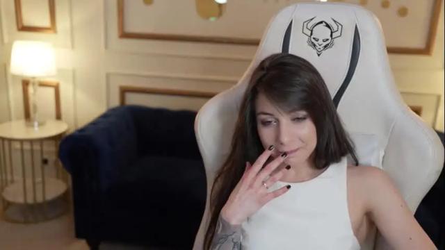 Image 10 of viktoria_storm Stream on Chaturbate on 15 days ago