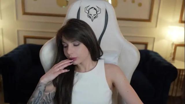 Image 8 of viktoria_storm Stream on Chaturbate on 15 days ago