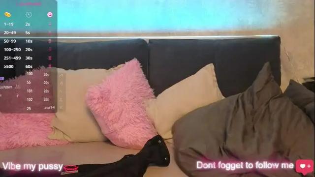 Image 3 of viktoriacruses Stream on Chaturbate on 1 month ago