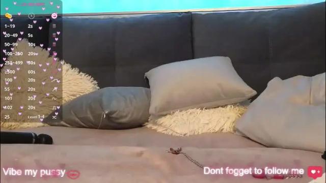 Image 2 of viktoriacruses Stream on Chaturbate on 2 months ago