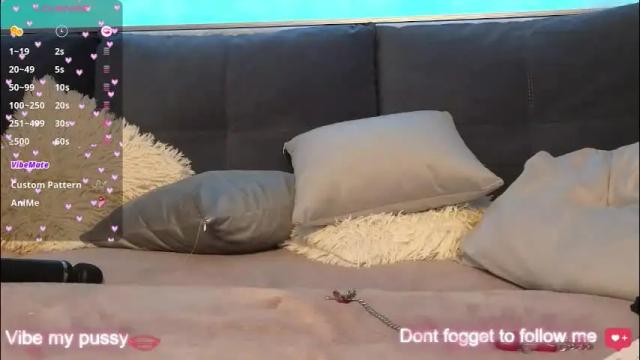 Image 3 of viktoriacruses Stream on Chaturbate on 2 months ago