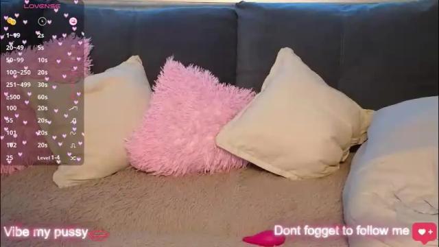 Image 11 of viktoriacruses Stream on Chaturbate on 2 months ago