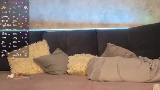Image 7 of viktoriacruses Stream on Chaturbate on 7 hours ago
