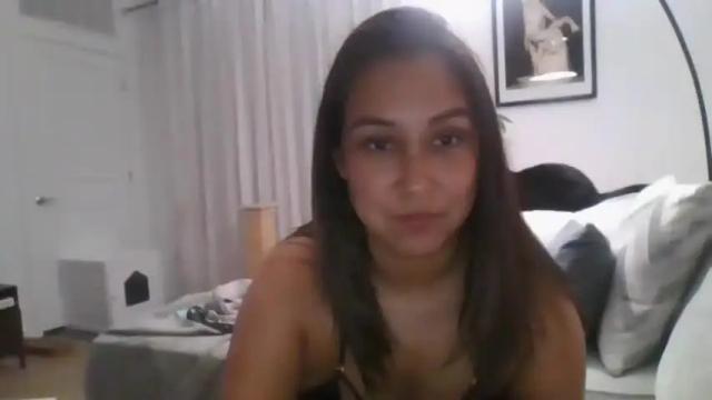 Image 8 of viktorialourde Stream on Chaturbate on 21 months ago