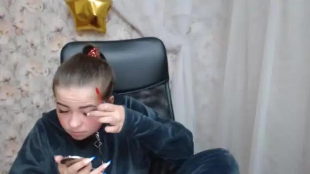 Image 3 of viktorisexi Stream on Chaturbate on 15 months ago