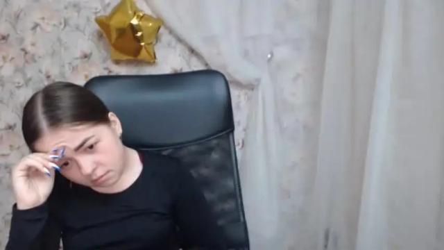 Image 2 of viktorisexi Stream on Chaturbate on 15 months ago
