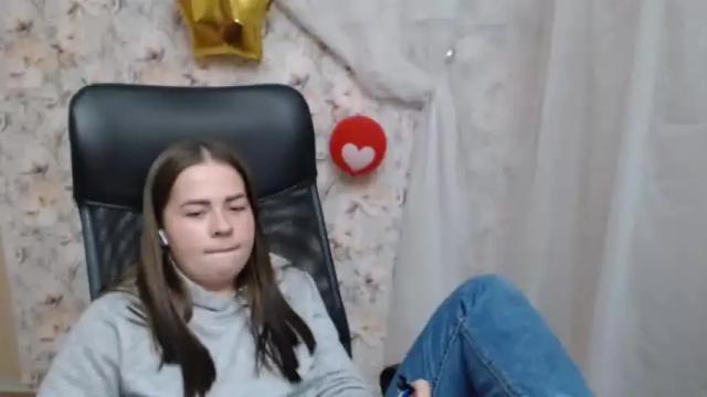 Image 7 of viktorisexi Stream on Chaturbate on 15 months ago