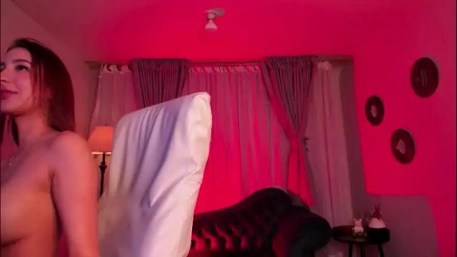 Image 2 of vikypetiteee Stream on Chaturbate on 2 days ago