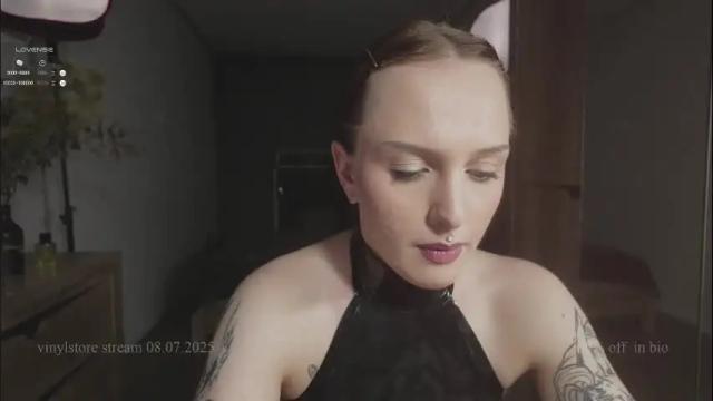 Image 8 of vinylstore Stream on Chaturbate on 18 days ago