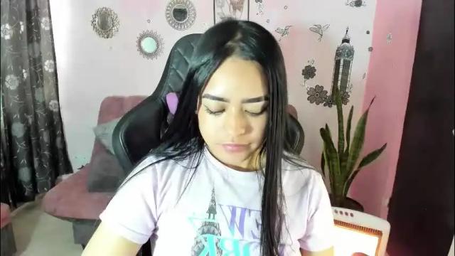 Image 10 of vio_let_ Stream on Chaturbate on 16 days ago