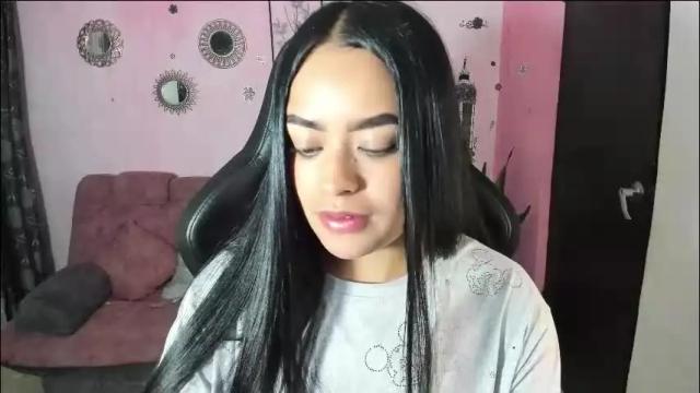 Image 2 of vio_let_ Stream on Chaturbate on 9 days ago