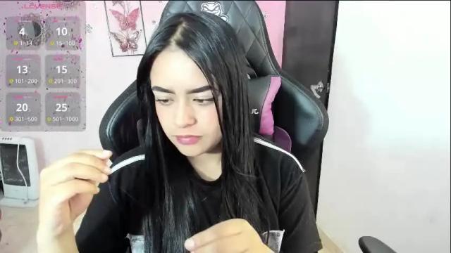 Image 7 of vio_let_ Stream on Chaturbate on 2 months ago