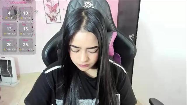 Image 8 of vio_let_ Stream on Chaturbate on 2 months ago