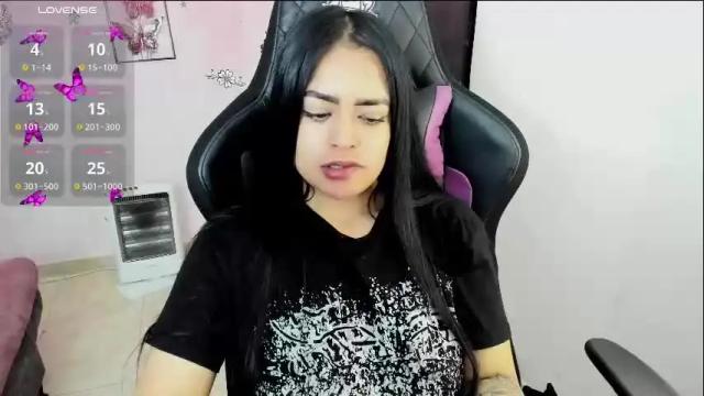 Image 6 of vio_let_ Stream on Chaturbate on 2 months ago