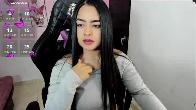 Image 4 of vio_let_ Stream on Chaturbate on 2 months ago