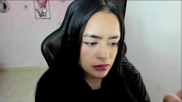 Image 2 of vio_let_ Stream on Chaturbate on 2 months ago