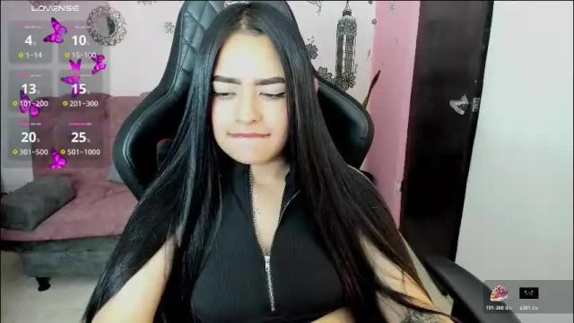 Image 6 of vio_let_ Stream on Chaturbate on 1 month ago