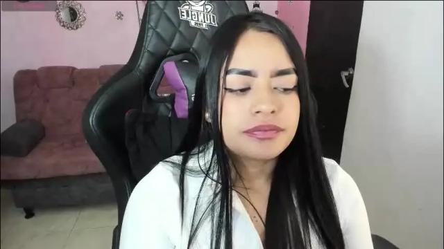 Image 7 of vio_let_ Stream on Chaturbate on 1 month ago